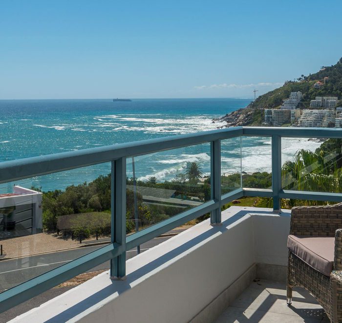 9 On Nautica in Camps Bay