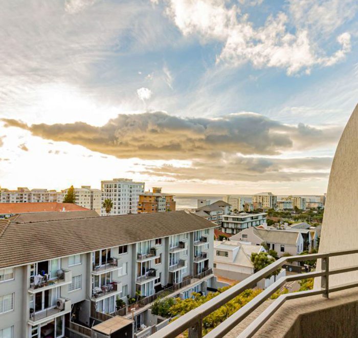 9 on S in Sea Point