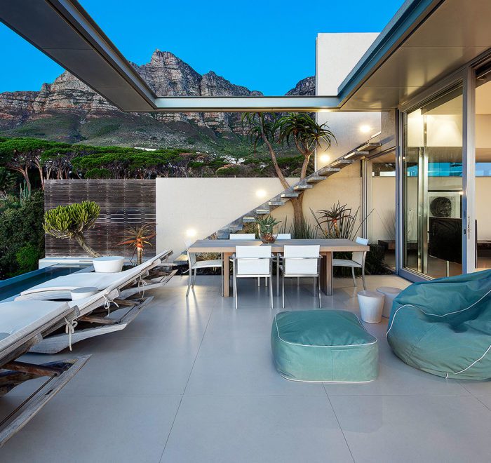 Bond House in Camps Bay